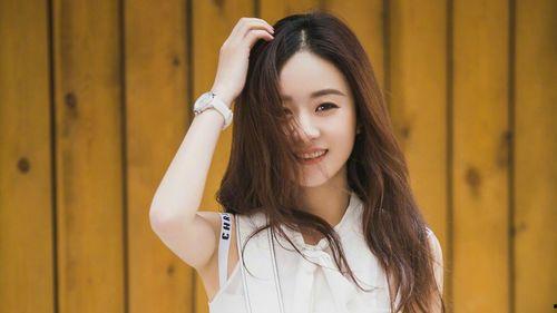 吃瓜直播间爆料娱乐圈赵丽颖,娱乐圈“瓜王”揭秘,明星背后的故事